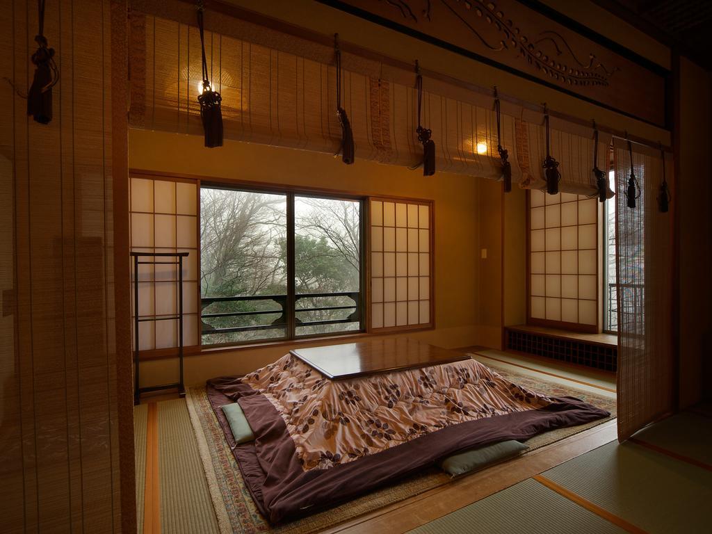 Musashino Bekkan Hakone Bilik gambar