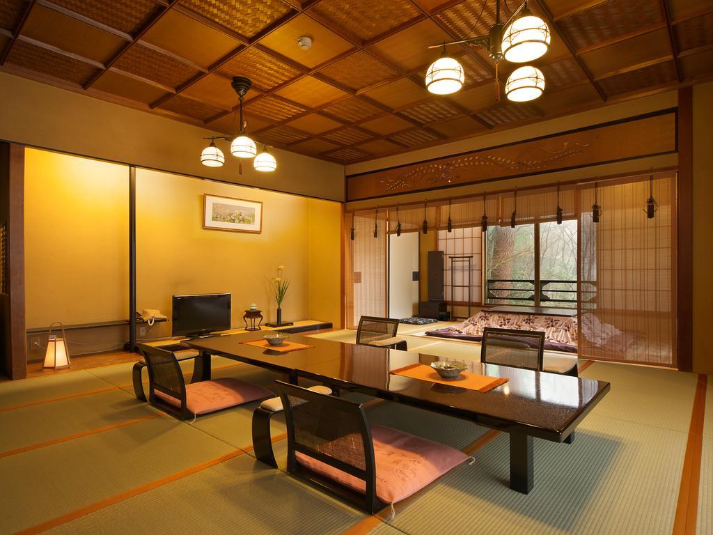Musashino Bekkan Hakone Bilik gambar
